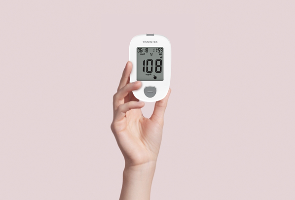 parenting-in-the-digital-age-how-4g-glucose-meters-ease-monitoring-for-caregivers_01.jpg